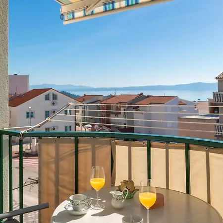 아파트 Adria Philipe