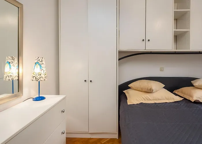 Adria Philipe * Makarska