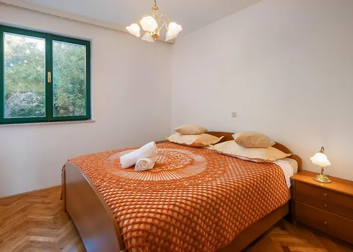 Adria Philipe Apartman *